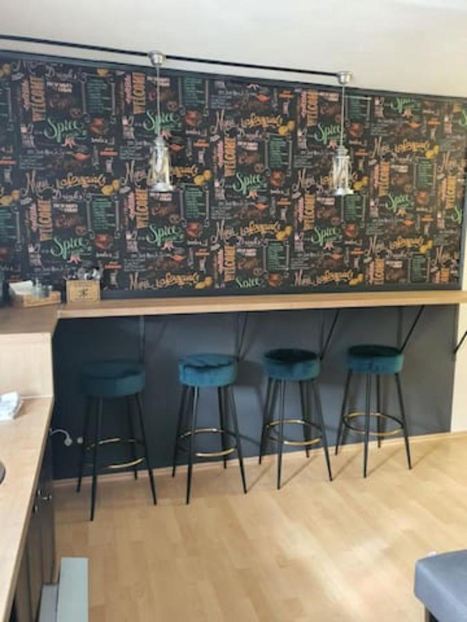 Geraeumige Wohnungen Zentrumsnah Schwandorf Esterno foto