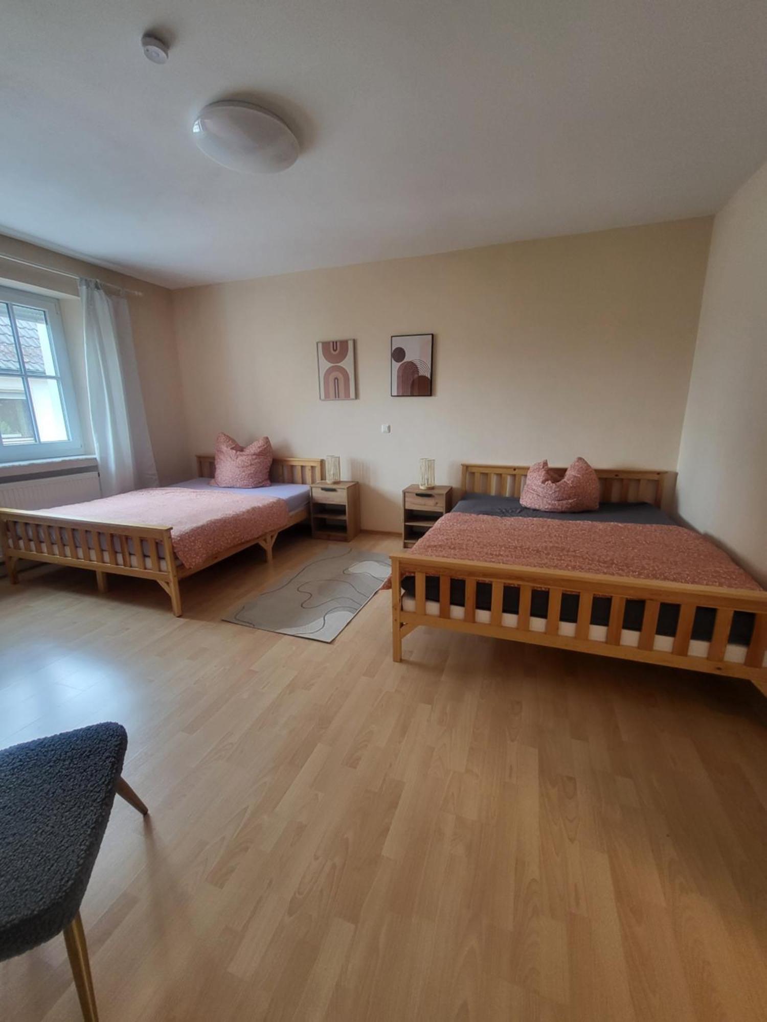 Geraeumige Wohnungen Zentrumsnah Schwandorf Esterno foto